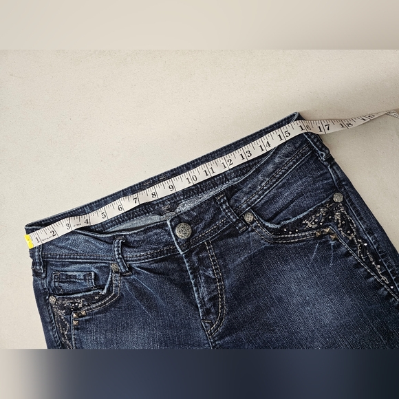 Silver Jeans - Picture 3 of 12